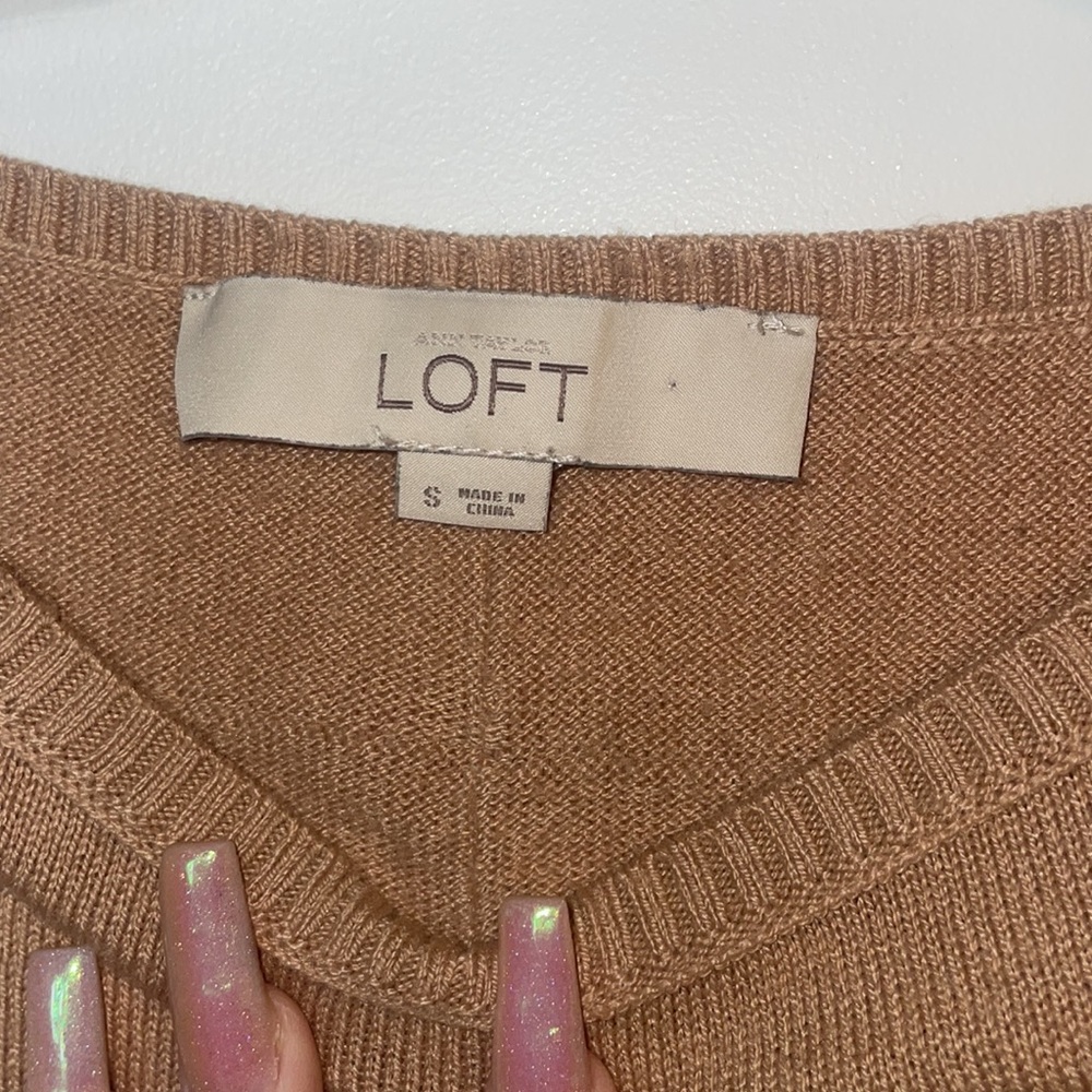 💥Tan Sweater - Picture 2 of 3